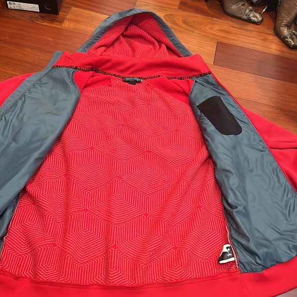 UNDER ARMOUR JACKET - Picture 8 of 11